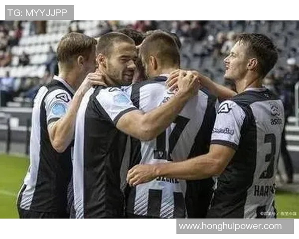 赫拉克勒斯与埃因霍温精彩对决直播全程回顾与分析